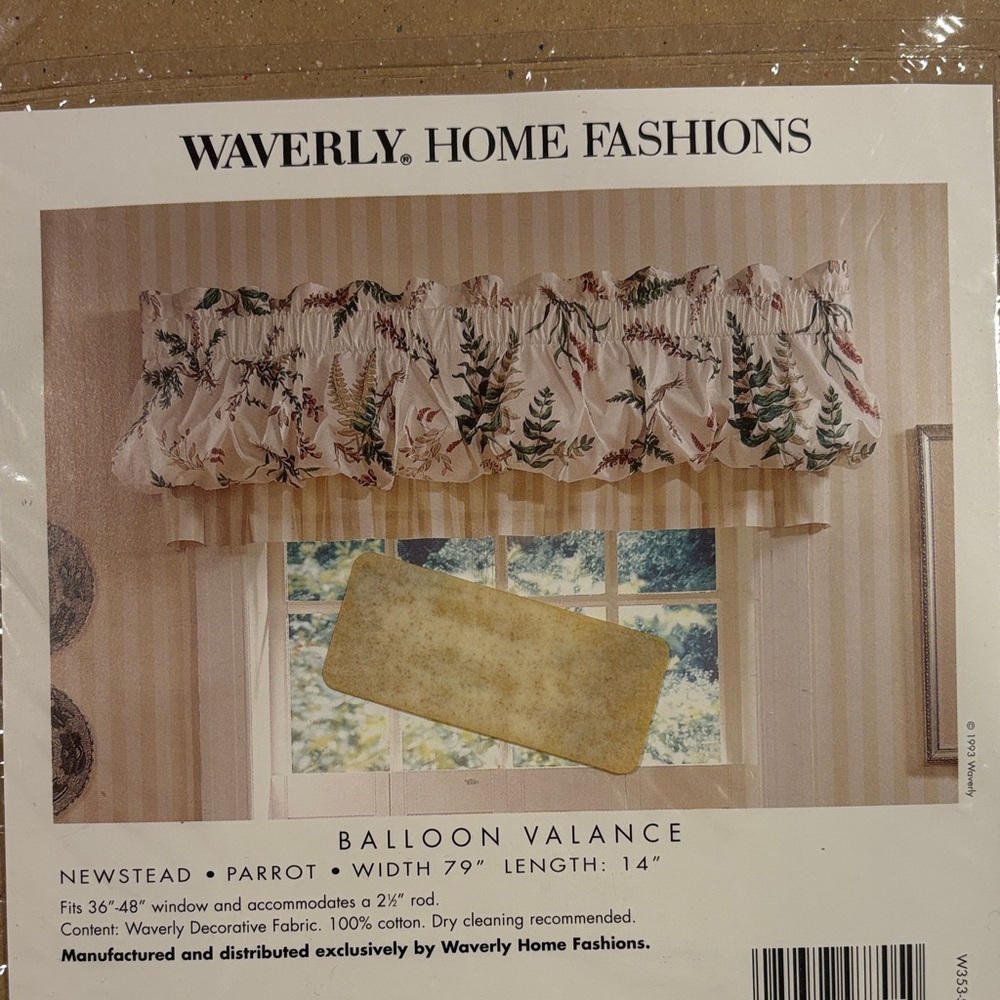 Waverly Balloon Valance, Sweet Violets Lake